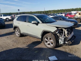 TOYOTA TOYOTA RAV4 HYBRID XLE PREMIUM