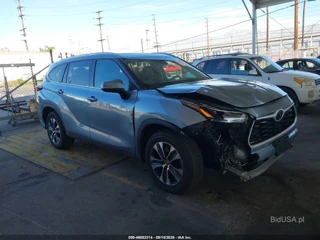 TOYOTA TOYOTA HIGHLANDER XLE