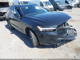 VOLVO VOLVO XC60 B5 ULTIMATE DARK THEME