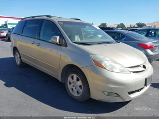 TOYOTA TOYOTA SIENNA XLE