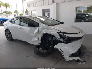 TOYOTA TOYOTA PRIUS XLE