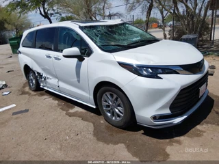 TOYOTA TOYOTA SIENNA XLE
