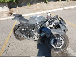 SUZUKI SUZUKI GSX-R600