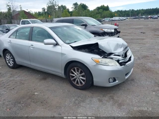 TOYOTA TOYOTA CAMRY XLE V6