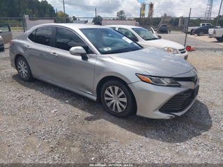 TOYOTA TOYOTA CAMRY HYBRID LE