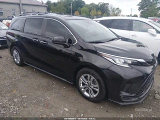 TOYOTA TOYOTA SIENNA XSE