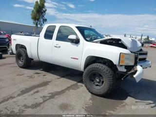 CHEVROLET CHEVROLET SILVERADO 1500 LTZ