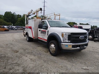 FORD FORD F-550 CHASSIS XL