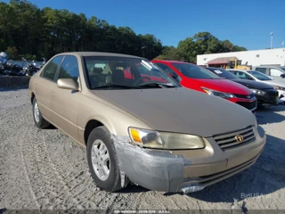 TOYOTA TOYOTA CAMRY LE