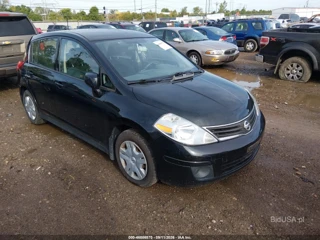 NISSAN NISSAN VERSA 1.8S