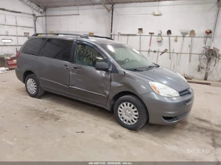 TOYOTA TOYOTA SIENNA LE