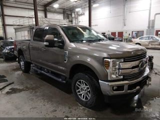 FORD FORD F-350 LARIAT