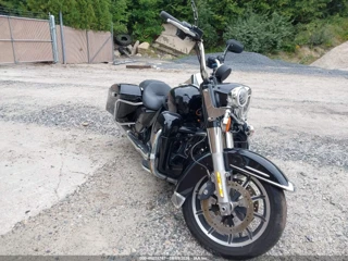 HARLEY-DAVIDSON HARLEY-DAVIDSON FLHP POLICE ROAD KING
