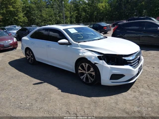 VOLKSWAGEN VOLKSWAGEN PASSAT 2.0T SE