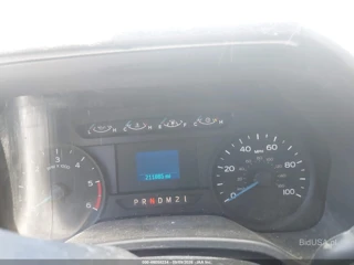 FORD FORD F-550 CHASSIS XL