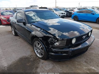 FORD FORD MUSTANG GT DELUXE/GT PREMIUM