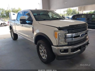 FORD FORD F-250 LARIAT