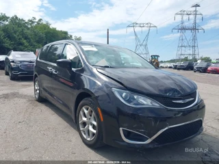 CHRYSLER CHRYSLER PACIFICA TOURING PLUS