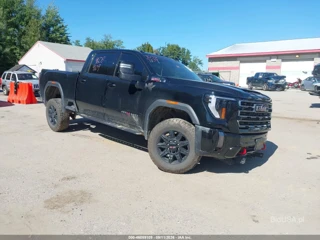GMC SIERRA 2500HD 4WD  STANDARD BED AT4