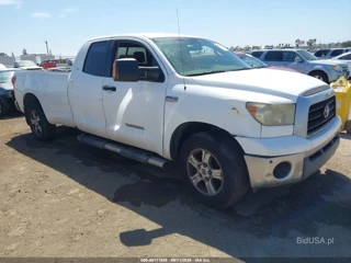 TOYOTA TOYOTA TUNDRA SR5 5.7L V8