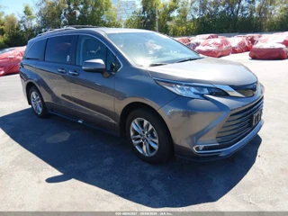 TOYOTA TOYOTA SIENNA LIMITED
