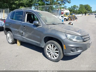 VOLKSWAGEN VOLKSWAGEN TIGUAN SE