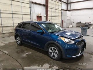 KIA KIA NIRO LX