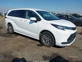 TOYOTA TOYOTA SIENNA LE