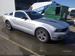 FORD FORD MUSTANG V6 PREMIUM