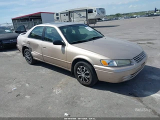 TOYOTA TOYOTA CAMRY LE