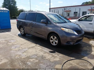 TOYOTA TOYOTA SIENNA LE V6 8 PASSENGER