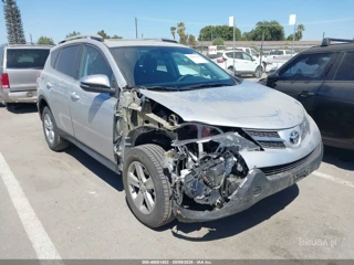 TOYOTA TOYOTA RAV4 XLE