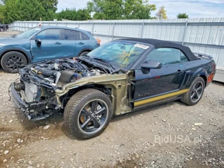FORD MUSTANG GT