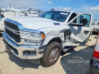 RAM 2500 TRADESMAN