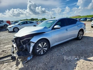 NISSAN ALTIMA SV