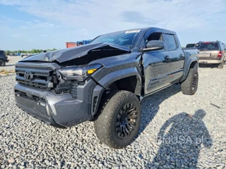 TOYOTA TACOMA SR5