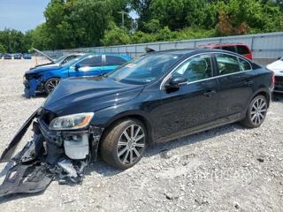 VOLVO S60 PLATINUM