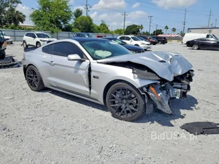 FORD MUSTANG GT