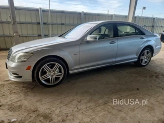 MERCEDES-BENZ S 550 4MATIC