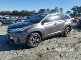 TOYOTA HIGHLANDER LE
