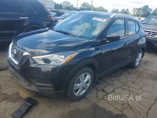 NISSAN KICKS S