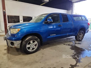 TOYOTA TUNDRA SR5
