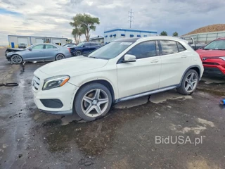 MERCEDES-BENZ GLA 250 4MATIC