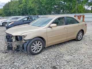TOYOTA CAMRY XLE