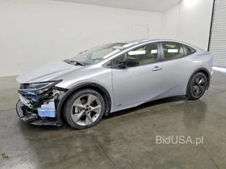 TOYOTA PRIUS LE