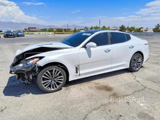 KIA STINGER PREMIUM