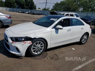 MERCEDES-BENZ A 220