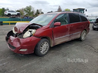 TOYOTA SIENNA XLE LIMITED