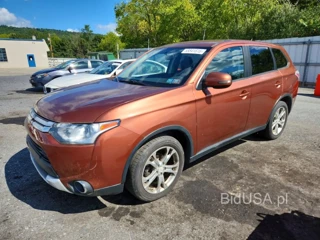 MITSUBISHI OUTLANDER SE
