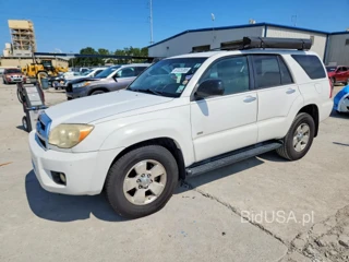 TOYOTA 4RUNNER SR5